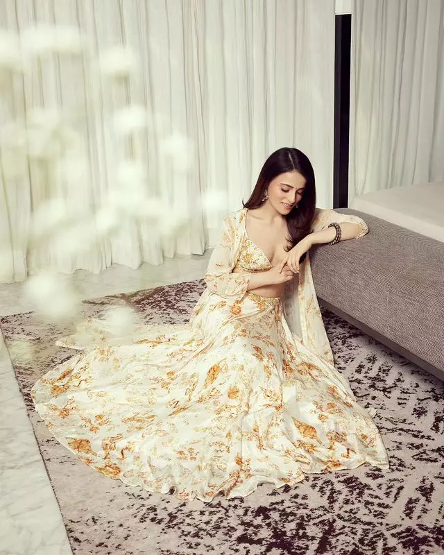 Radhika Madan Glamorous Dress Snap Radhika Madan Glamorous Dress Snap