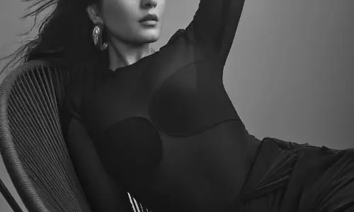 Raashi Khannas Filmfare Photoshoot Make Heads Turn