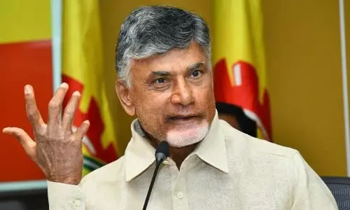 ఎన్నాళ్ళకెన్నాళ్ళకు టీడీపీ ఆఫీసుకు బాబు....!