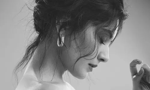 పిక్‌ టాక్‌ : ఏంజిల్‌ అవతారంలో అందాల రాశి