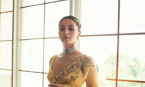 ఆలియా చీర ధ‌ర తెలిస్తే షాక్ తింటారు!