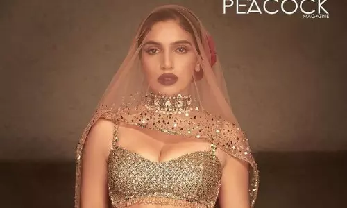 పిక్‌ టాక్‌ : ముసుగు చాటును అందం