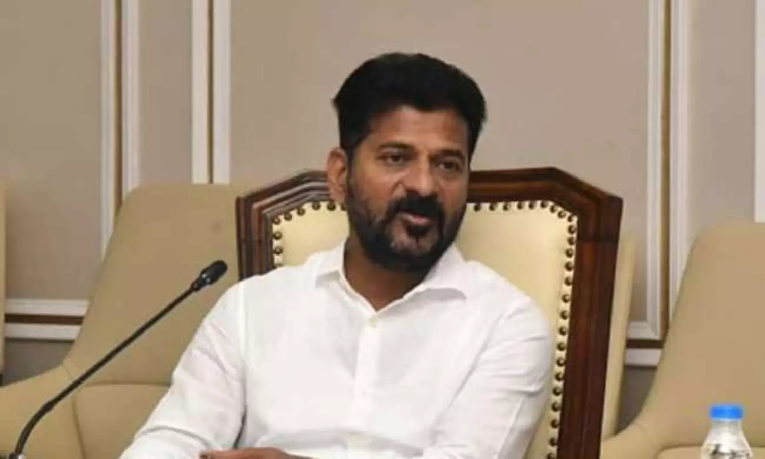 మాజీ సీఎం పదవే కాదు.. 20 ఏళ్ల బంగ్లా కూడా కొత్త సీఎంకు మాజీ సీఎం పదవే కాదు.. 20 ఏళ్ల బంగ్లా కూడా కొత్త సీఎంకు