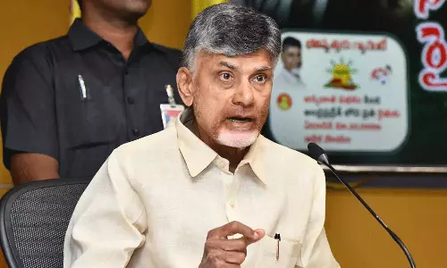 మళ్లీ వైసీపీ గెలిస్తే బాబు తీవ్ర నిర్ణయమా...!?
