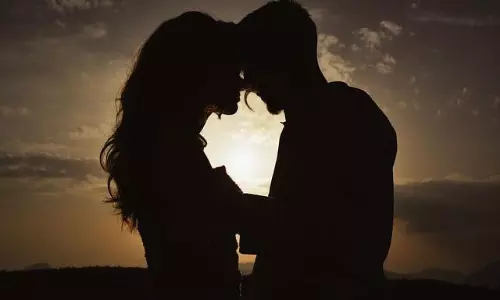 ఆ స్టార్ డైరెక్ట‌ర్ త‌న‌యుడు ప్రేమ‌లో ప‌డ్డాడా?