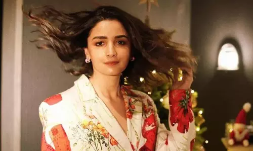 Alia Bhatts Christmas Fashion Marvel