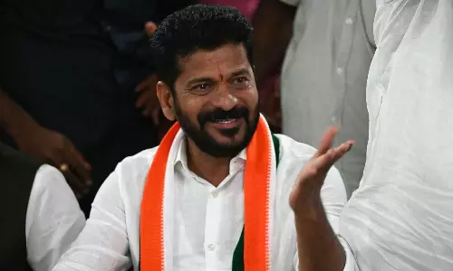 కేంద్రంలో కాంగ్రెస్ సర్కారుకు రేవంత్ అందించే సీట్లెన్ని?