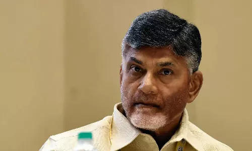 జగన్ కోసం బాబు వెయిటింగ్ అక్కడ....!?