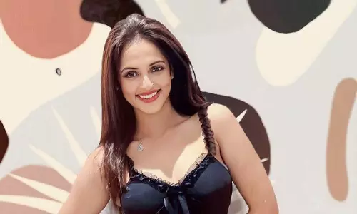 బికినీలో సీరియల్ నటి.. మళ్ళీ షాక్ ఇచ్చిందిగా..