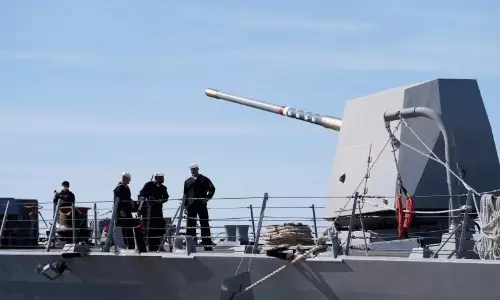 హౌతీలు ఆపడంలేదు... ఎర్ర సముద్రం  విషయంలో కొత్త ఆప్షన్?