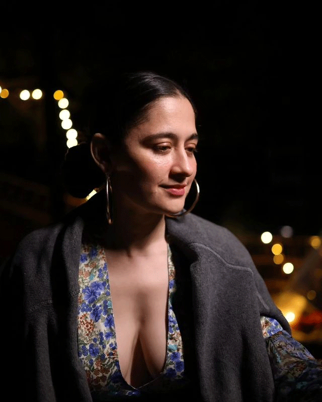 Sanjeedas Thanks 2023 With Trendsetting Outfit