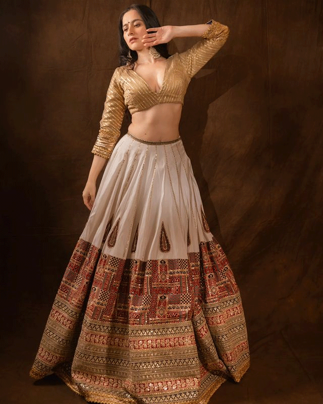 Sanjeedas Thanks 2023 With Trendsetting Outfit Sanjeedas Thanks 2023 With Trendsetting Outfit