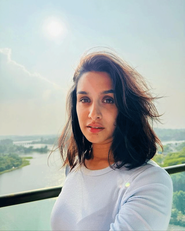Shraddha Kapoors Casual Chic Instagram Vibes