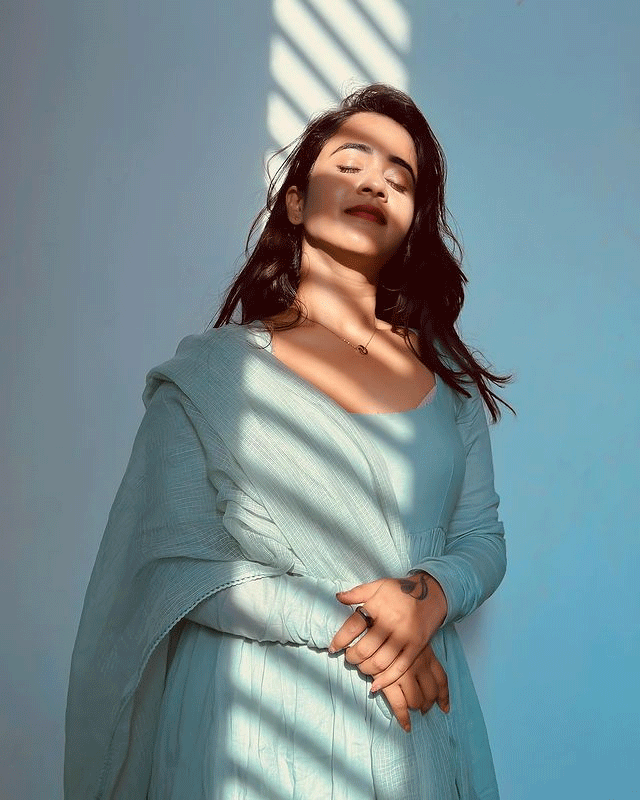 Deepthi Sunainas Lavender Saree Affair