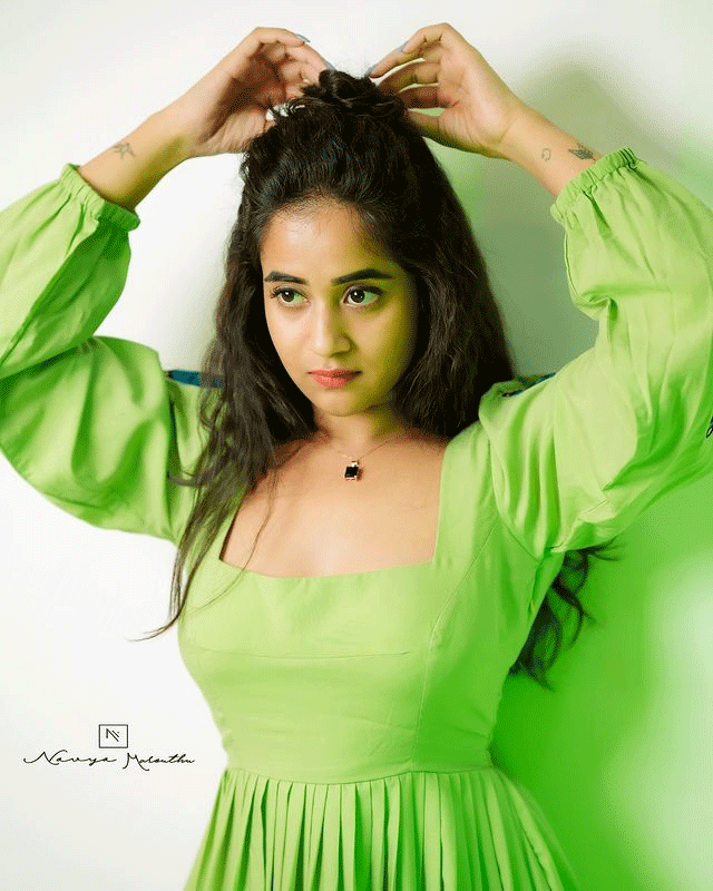 Deepthi Sunainas Lavender Saree Affair Deepthi Sunainas Lavender Saree Affair