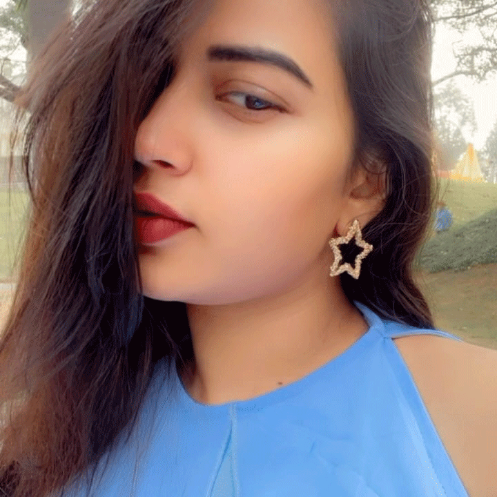 Inaya Sulthans Striking Instagram Photoshoot Inaya Sulthans Striking Instagram Photoshoot