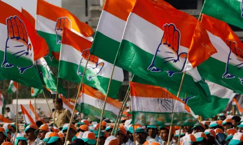 543 ఎంపీ స్థానాల్లో 300 స్థానాల్లో పోటీ!