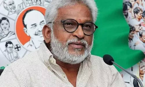 రాయబారం లేదు...షర్మిలతో ఇబ్బంది లేదు...బాబాయ్ క్లారిటీ...!