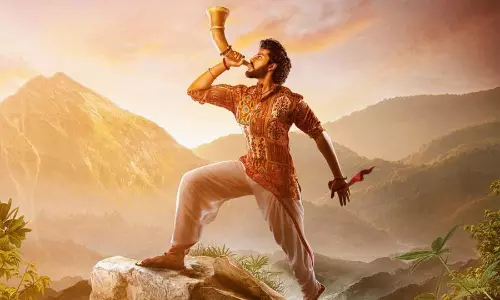 అక్కడ గుంటూరు కారం ను వెనక్కి నెట్టిన హనుమాన్!