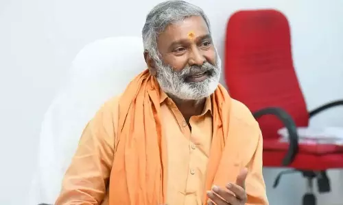 కాంగ్రెస్‌ లో షర్మిల చేరిక.. మంత్రి పెద్దిరెడ్డి ఆసక్తికర వ్యాఖ్యలు!