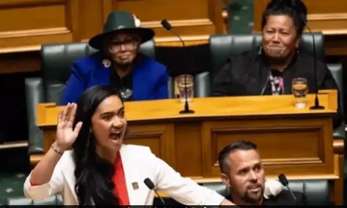 క్యాప్షన్ చూడకుండా ఈ వీడియో చూస్తే తప్పులో కాలేస్తారు