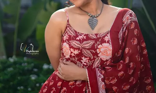 Rashmi Gautams Festive Red Look Radiates Vibrant Vibes!