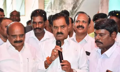 పనికిరాని వాళ్లకి టికెట్‌ ..డిప్యూటీ సీఎం సంచలన వ్యాఖ్యలు!