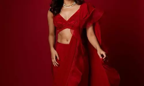 Manushi Chhillars Red Saree Look Stuns Admirers