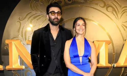 హ‌బ్బీతో అదిరిపోయే ఔట్ ఫిట్ లో అలియా!