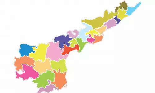 ఏపీలో త్రిముఖ పోటీ... వామ్మో ఇన్ని ఈక్వేషన్సా?