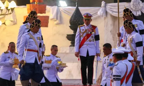 ఈ స్థాయిలో ఆస్తులేమిటి కింగ్  రామా - X?