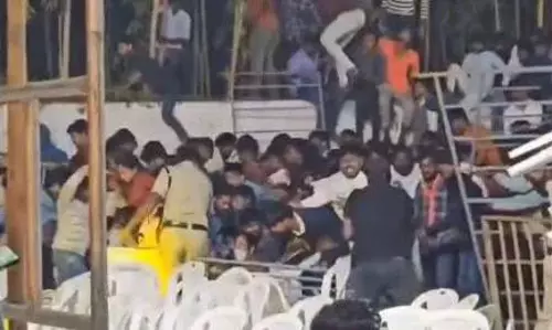 గుంటూరు కారం ప్రీరిలీజ్ వేడుకలో గాయాలైన ఎస్ఐ.. ఇతరులు