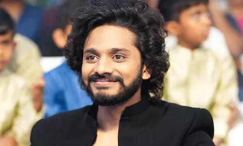 మరికొద్ది గంటల్లో హనుమాన్.. తేజ ఎమోషనల్