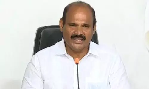 అసభ్య పదజాలం వాడకపోవడమే అసమర్ధతేమో?... సారథి సంచలన వ్యాఖ్యలు!