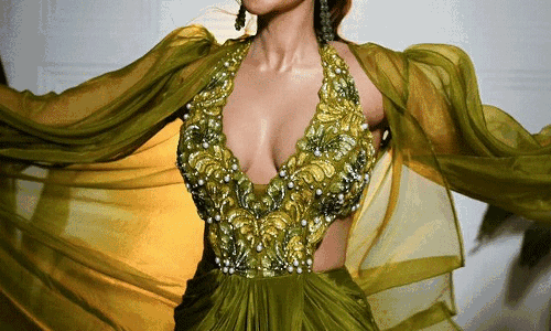 Shama Sikander Turns Up Her Glam Quotient