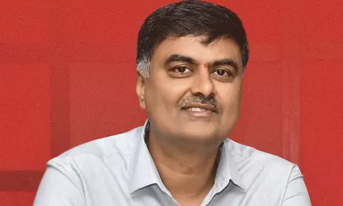 ప్రొడ్యూసర్ పై అలా పోస్ట్..  రైటర్ పై సీరియస్ రియాక్షన్?