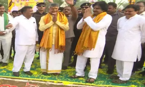 పవన్, చంద్రబాబు భోగి మంటలు!