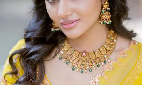 Beautiful Mirnaa Elated with positive reviews of Na Saami Ranga