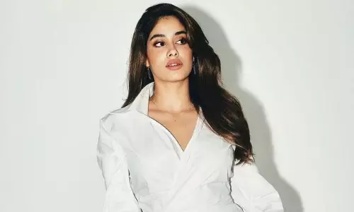 Janhvi Kapoor Shines Like the Moon in Black Sky