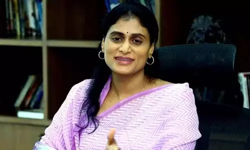 హాట్  టాపిక్... పులివెందుల కాంగ్రెస్  అభ్యర్థిగా వైఎస్  షర్మిల!!