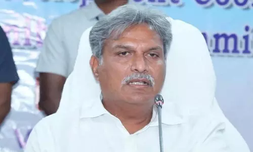 బాబు...జగన్ ల గురించి కేశినేని సంచలన కామెంట్స్...!