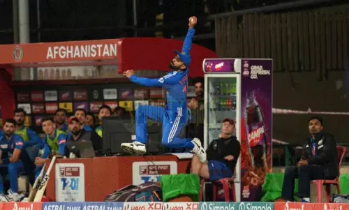 హలో, ఐజాక్  న్యూటన్... విరాట్  వీడియో వైరల్!