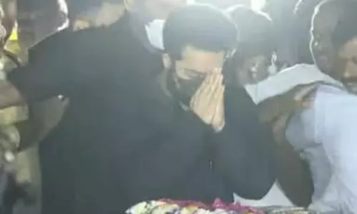 కొత్త చర్చ... జూ. ఎన్టీఆర్  తో ఎవరు సన్నిహిత్యంగా ఉంటారు?