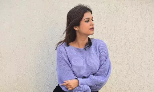 ఫోటో స్టోరి:  శ్ర‌ద్ధా థై థండ‌ర్ షోస్ వైర‌ల్