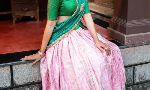 Pooja Hegde as Tutti frutti