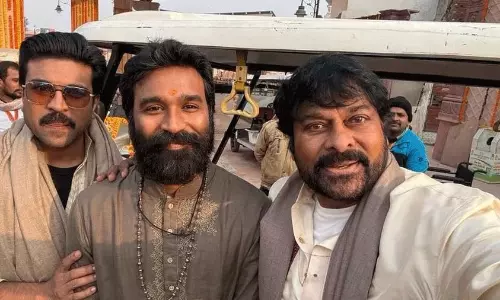 అయోధ్య.. లేటుగా లీకైన ధనుష్ - మెగా సెల్ఫీ..