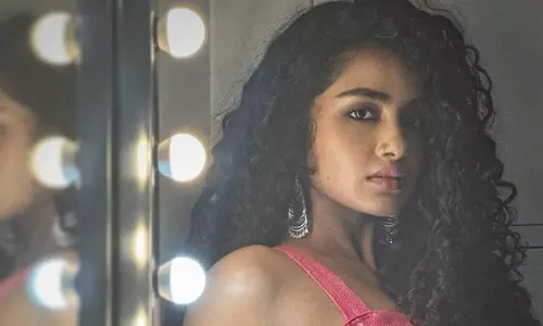 అనుపమ గ్లామర్ డోస్.. టాటూతో మైండ్ బ్లాక్