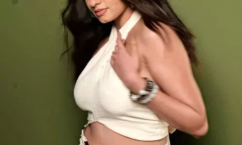 Jiya Shankars Instagram Saga of Saree Style