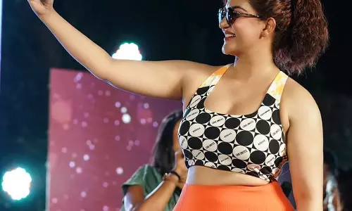 Honey Roses Latest Pictures Set the Internet on Fire!