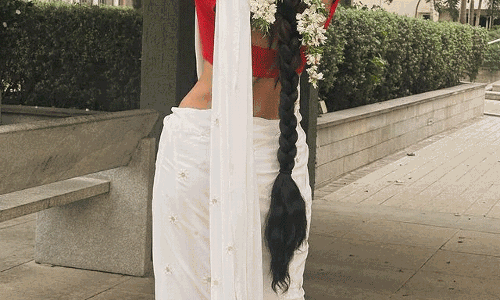 Divis Radiant Red Saree Saga